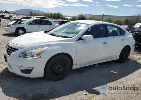 2015 Nissan Altima 2.5 из США, поврежденный, VIN 1N4AL3AP8FN404643